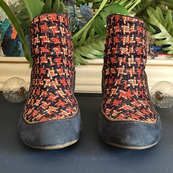 Ruby shoo booties - Picture 2 of 5